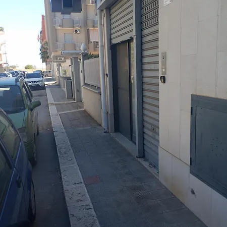 アパート Modigliani